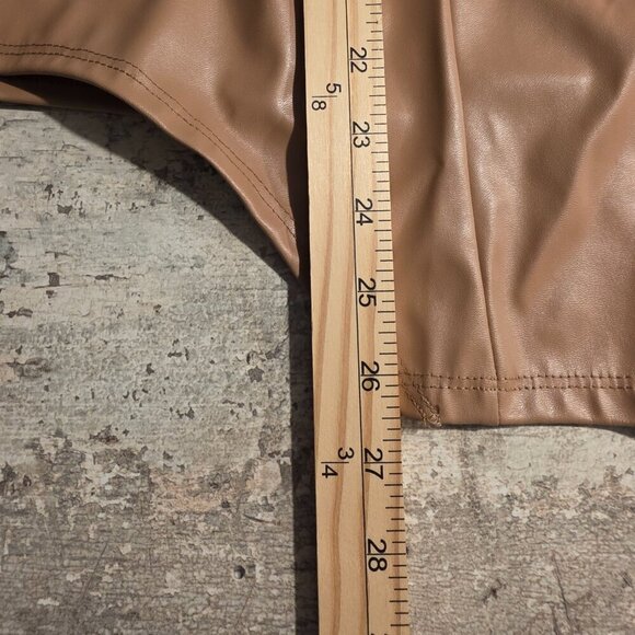 Pretty Little Thing Plus Tan Zip Corset Top Size 26. NWT - Picture 8 of 9